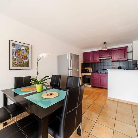Jade - Appt 2 Chb - 4 Personnes - A 200 M Du Lagon De Saint-Pierre - Residence Avec Belle Piscine Et Parking Prive - Sur Le Front De Mer Et A 2 Pas Du Centre-Ville De St-Pierre 外观 照片