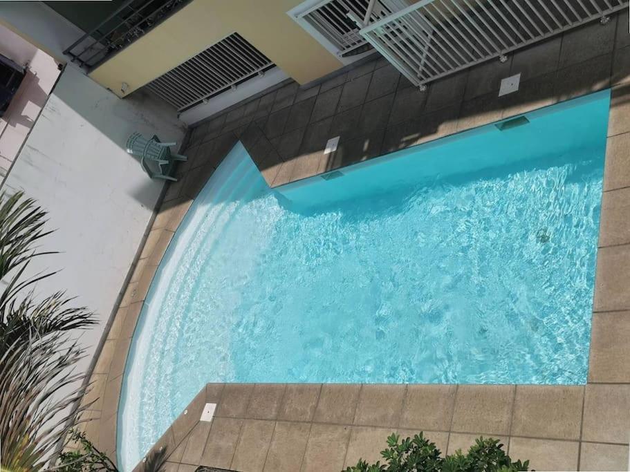 Jade - Appt 2 Chb - 4 Personnes - A 200 M Du Lagon De Saint-Pierre - Residence Avec Belle Piscine Et Parking Prive - Sur Le Front De Mer Et A 2 Pas Du Centre-Ville De St-Pierre 外观 照片