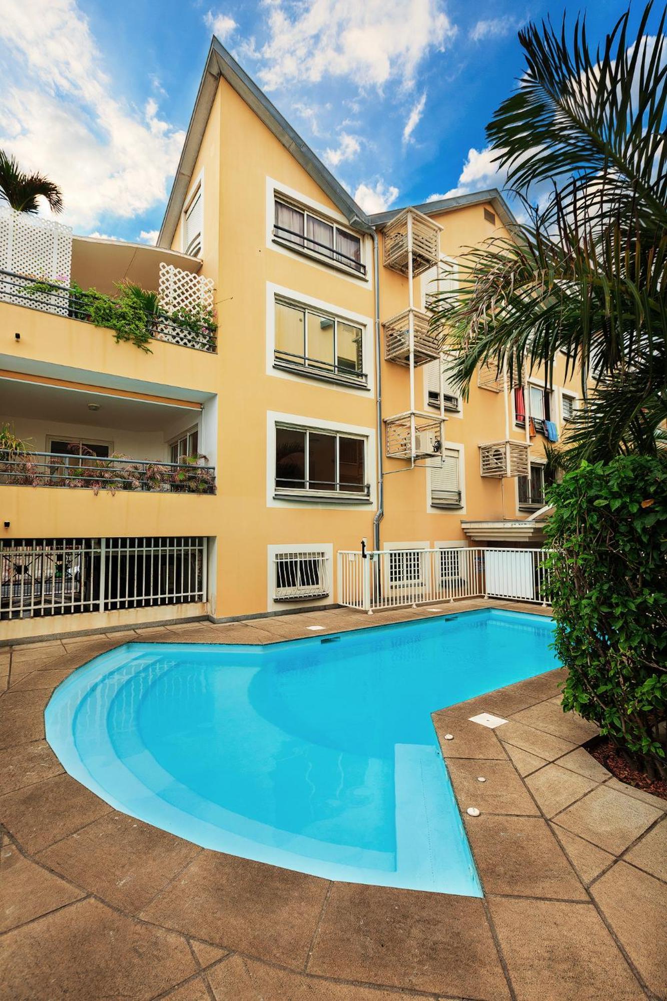 Jade - Appt 2 Chb - 4 Personnes - A 200 M Du Lagon De Saint-Pierre - Residence Avec Belle Piscine Et Parking Prive - Sur Le Front De Mer Et A 2 Pas Du Centre-Ville De St-Pierre 外观 照片